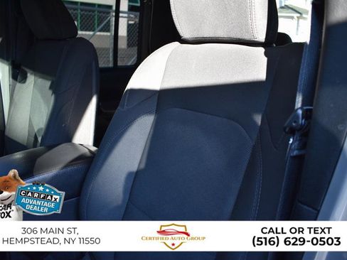 Used 2022 Jeep Gladiator Willys image 11