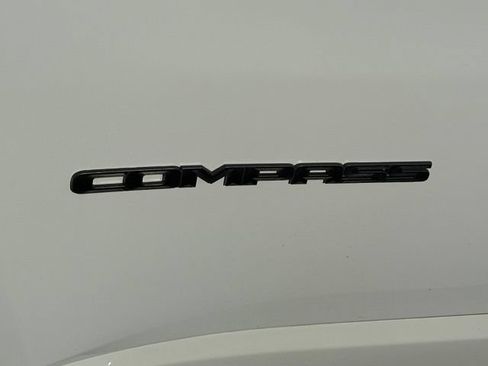 Used 2022 Jeep Compass High Altitude AWD/4WD image 10