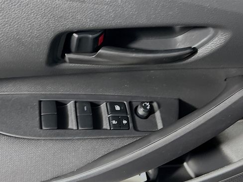 Used 2023 Toyota Corolla LE w/ LE Convenience Package FWD image 17
