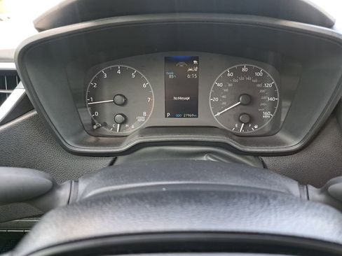 Used 2025 Toyota Corolla LE FWD image 11