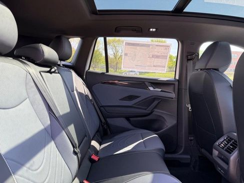 New 2026 Volkswagen Tiguan SE R-Line AWD/4WD image 5