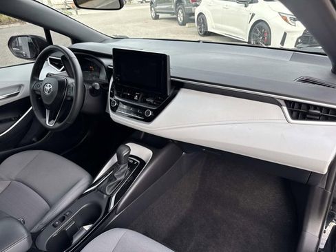 Certified 2025 Toyota Corolla SE image 17