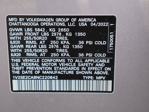 Certified 2022 Volkswagen Atlas Cross Sport SEL R-Line image 51