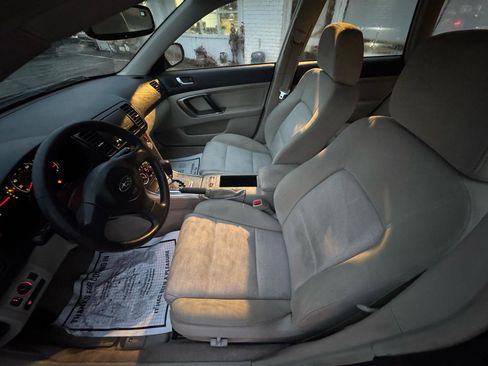 Used 2007 Subaru Outback 2.5i image 11