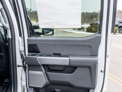 New 2026 Ford F250 Lariat w/ Black Appearance Package image 48