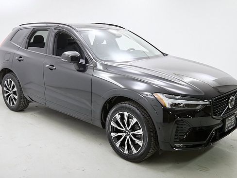 Certified 2024 Volvo XC60 B5 Plus w/ Protection Package Premier image 4