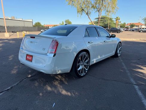 Used 2013 Chrysler 300 C image 9