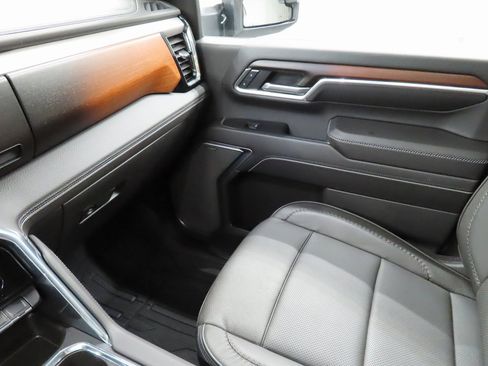 Used 2025 GMC Sierra 2500 Denali w/ Technology Package image 30