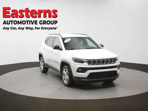 Used 2024 Jeep Compass Latitude AWD/4WD image 50