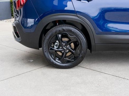 Certified 2026 Kia Seltos EX w/ EX Sunroof Package image 34