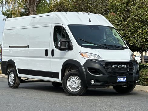 New 2025 RAM ProMaster 2500 w/ Convenience Group image 2
