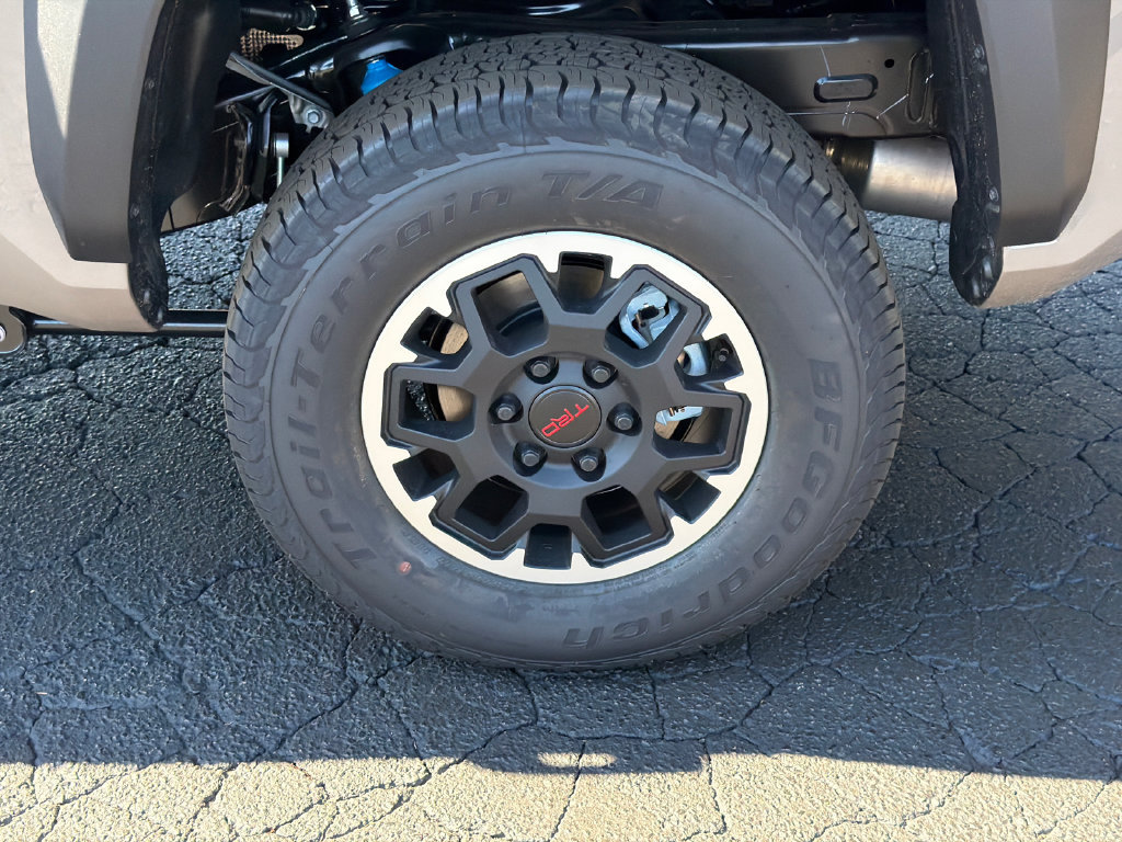 New 2026 Toyota Tacoma TRD Off-Road AWD/4WD image 23