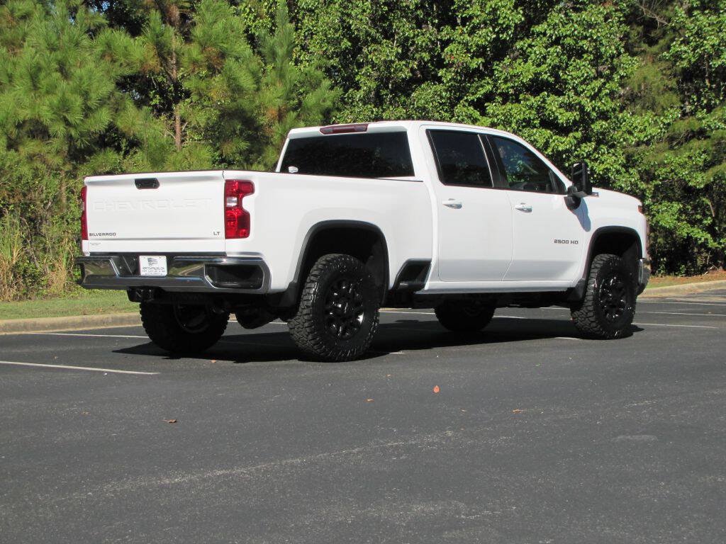 Used 2024 Chevrolet Silverado 2500 LT AWD/4WD image 6