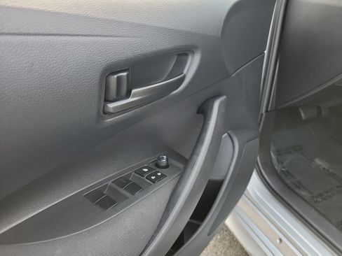Used 2024 Toyota Corolla LE FWD image 18