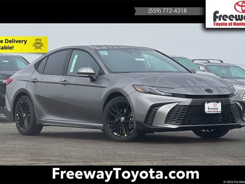 New 2026 Toyota Camry SE image 1