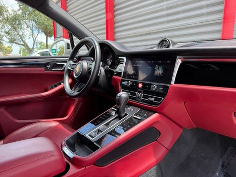 Used 2022 Porsche Macan S AWD/4WD image 33