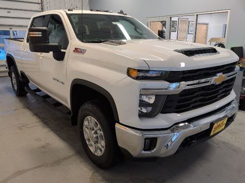 New 2026 Chevrolet Silverado 3500 LT w/ All Star Edition image 5