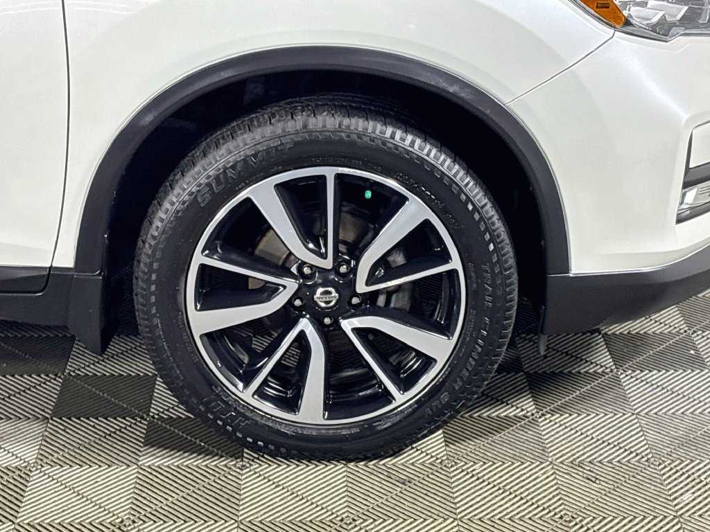 Used 2019 Nissan Rogue SL w/ Premium Package AWD/4WD image 24