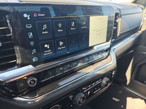 Used 2023 Chevrolet Silverado 1500 LT AWD/4WD image 19