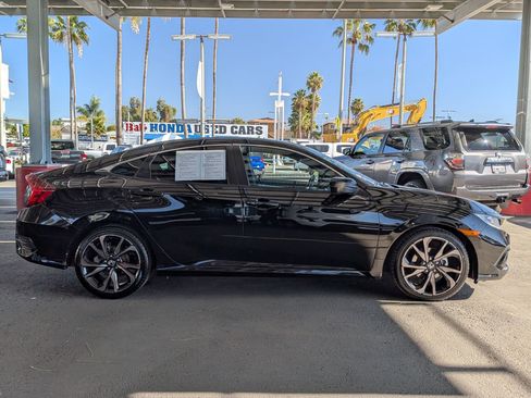 Used 2020 Honda Civic Sport image 5