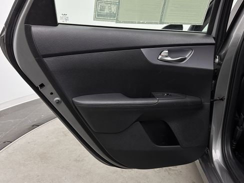 Used 2022 Kia Forte LXS image 22