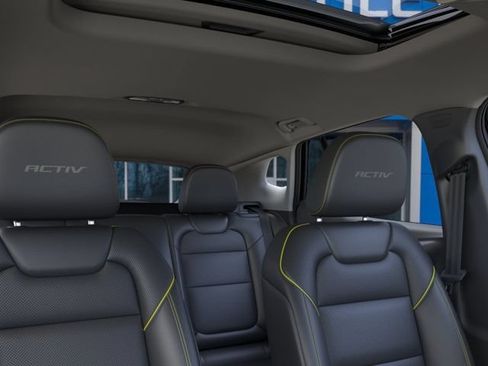 New 2026 Chevrolet Trax ACTIV w/ Sunroof Package FWD image 24