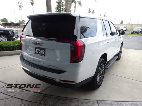 New 2026 GMC Yukon Elevation AWD/4WD image 8