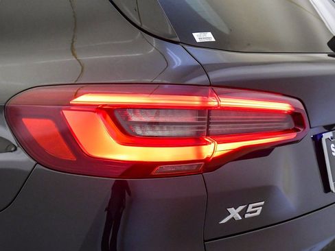 Used 2023 BMW X5 sDrive40i w/ M Sport Package image 12