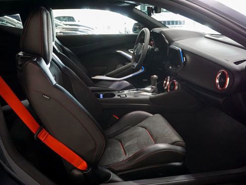 Used 2021 Chevrolet Camaro ZL1 image 36