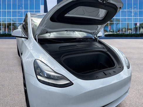 Used 2021 Tesla Model Y Performance image 34