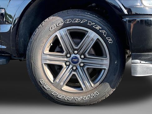 Used 2020 Ford F150 XLT w/ Equipment Group 302A Luxury AWD/4WD image 9