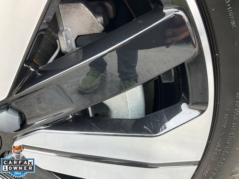 Used 2023 Volvo XC40 Recharge Plus w/ Protection Package Premier AWD/4WD image 76