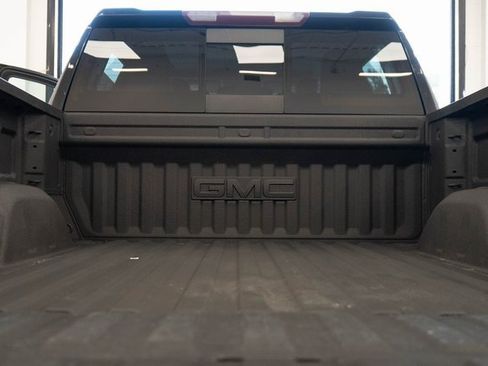 Used 2023 GMC Sierra 1500 SLT w/ SLT Premium Plus Package image 18