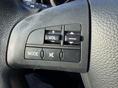 Used 2013 MAZDA MAZDA5 Sport image 19