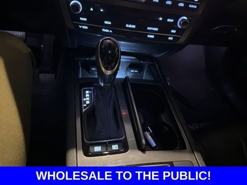 Used 2017 Genesis G80 3.8 image 25