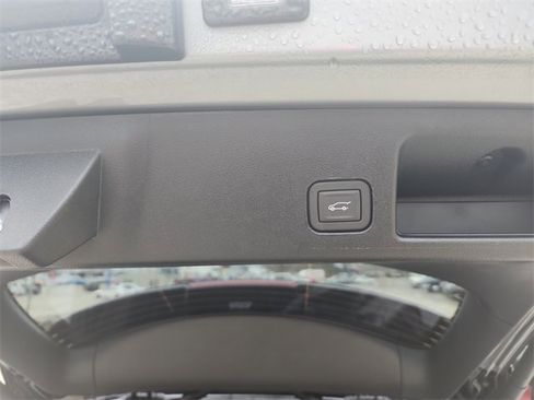 New 2026 Chevrolet Equinox EV RS image 16