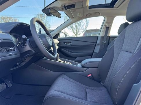 New 2025 Honda Accord SE image 12
