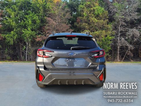 Used 2024 Subaru Crosstrek 2.0i Premium image 18
