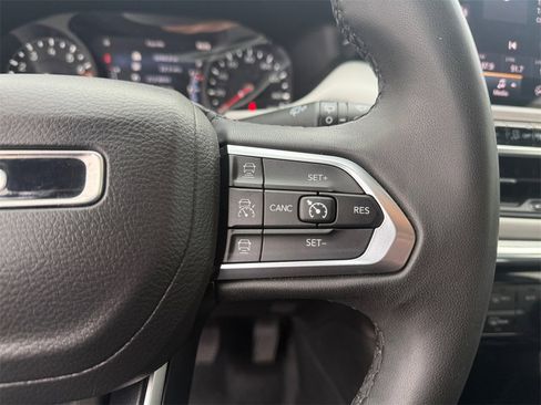 Used 2024 Jeep Compass Limited image 24