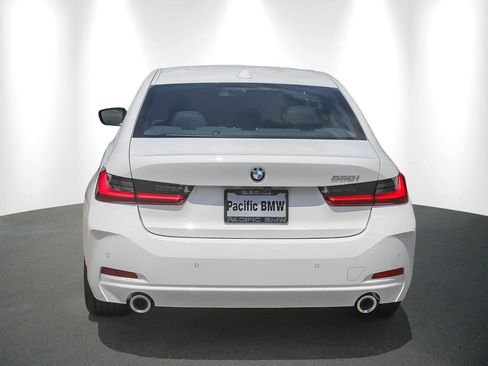 New 2026 BMW 330i Sedan RWD image 5