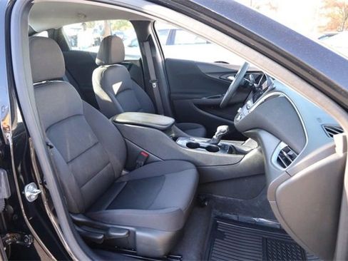 Used 2024 Chevrolet Malibu LT image 23
