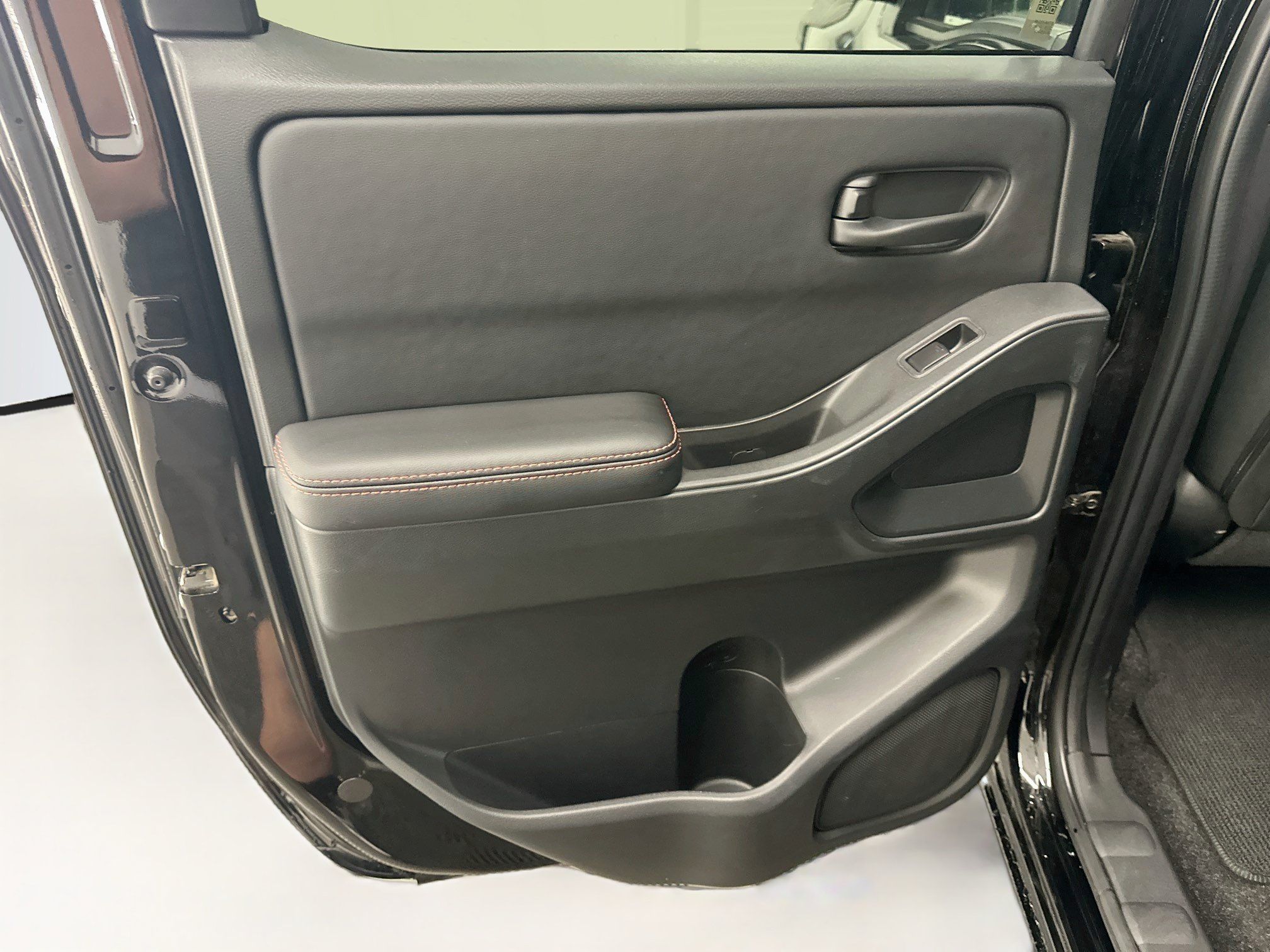 Used 2026 Nissan Frontier PRO-4X AWD/4WD image 26