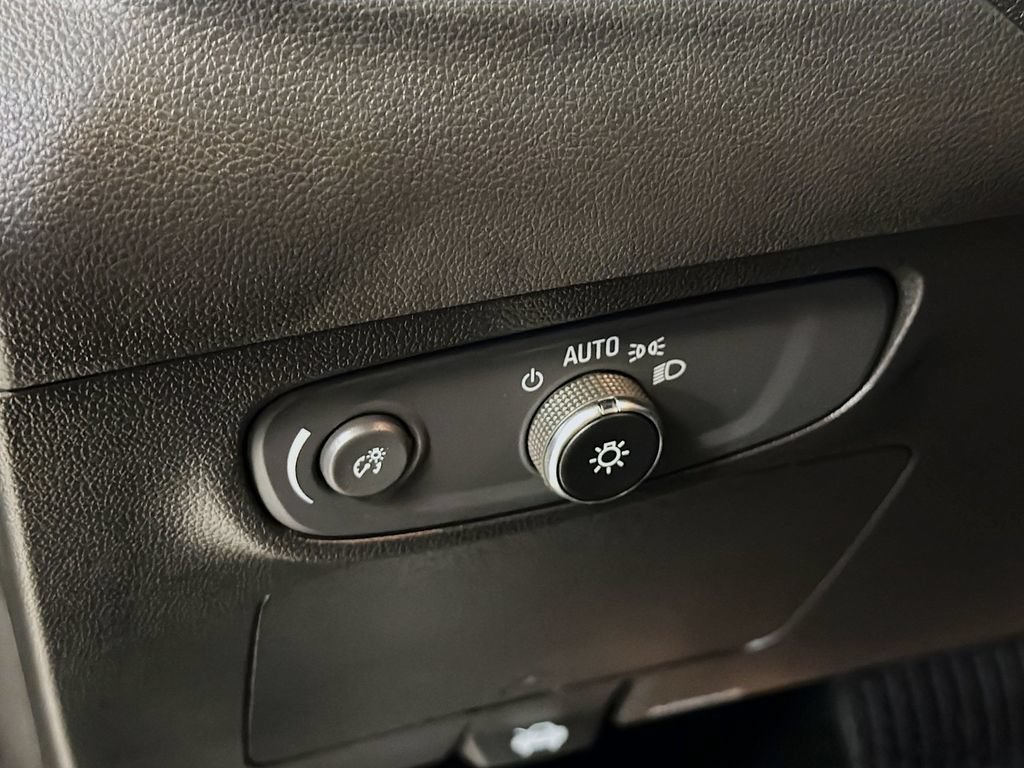 Used 2024 Buick Encore GX Preferred FWD image 12