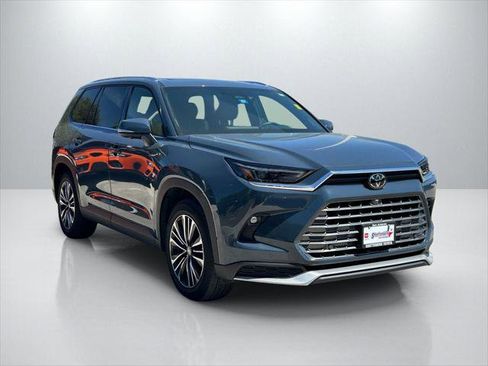 Certified 2024 Toyota Grand Highlander AWD Hybrid image 3