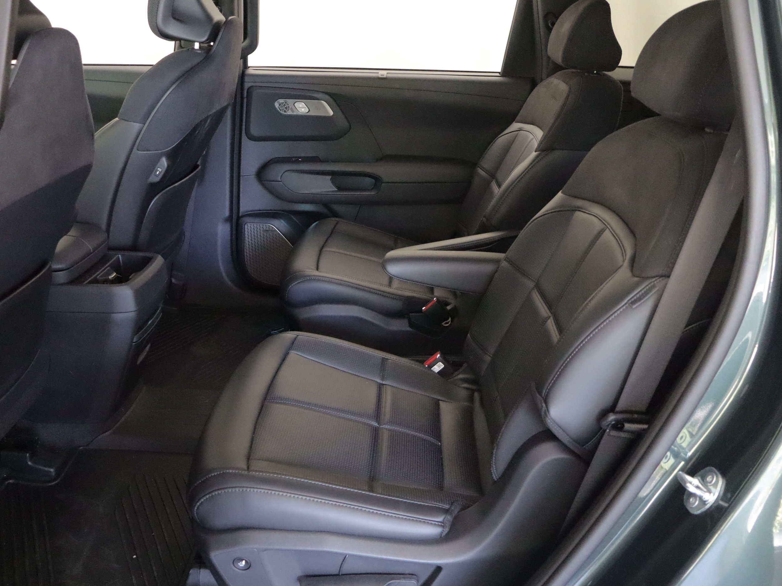 Certified 2027 Kia Telluride SX Prestige AWD/4WD image 8