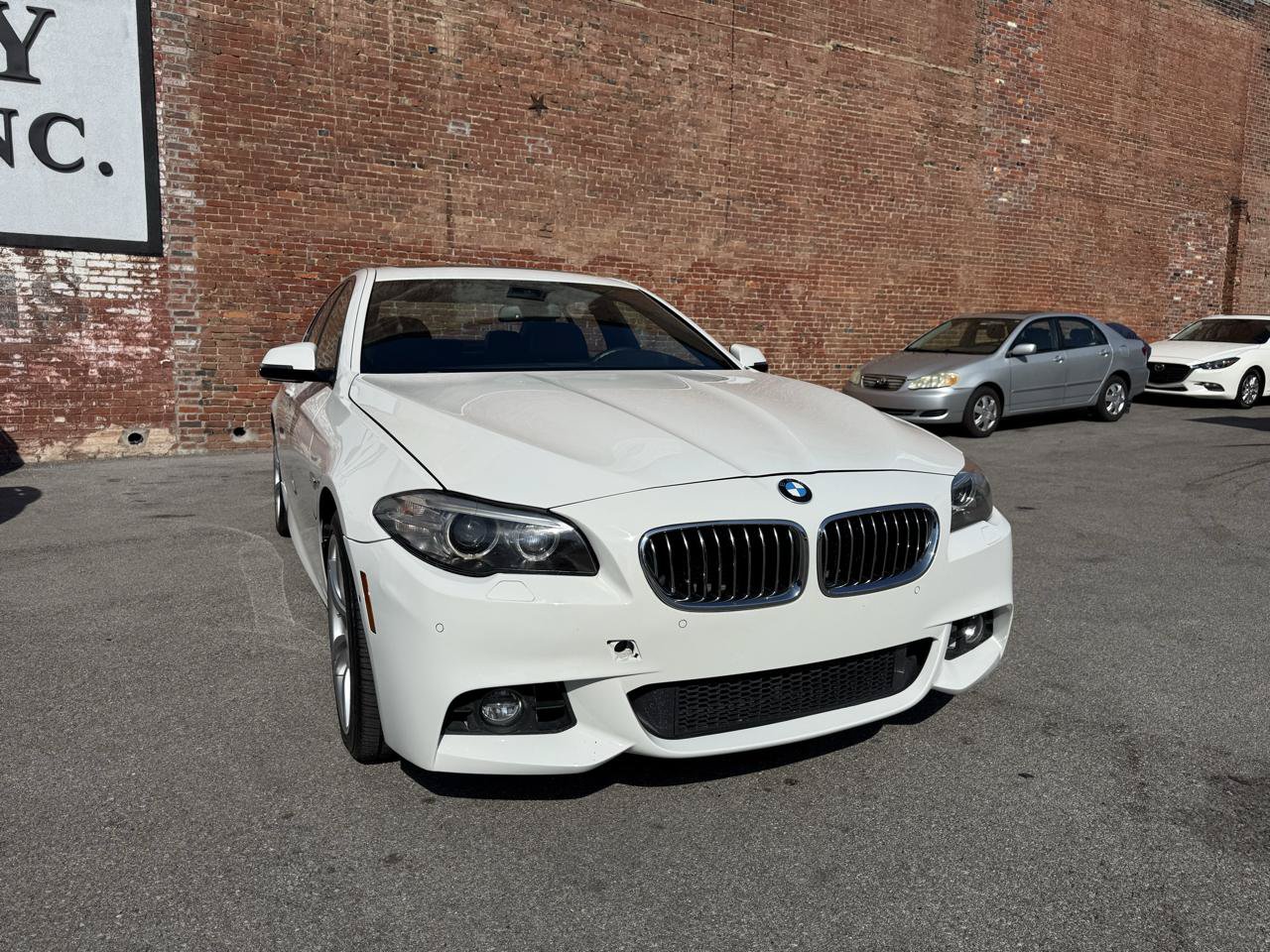 Used 2014 BMW 535i xDrive Sedan AWD/4WD image 2