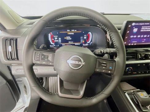 New 2026 Nissan Pathfinder Platinum image 8