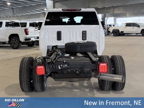 New 2026 GMC Sierra 3500 Pro image 4