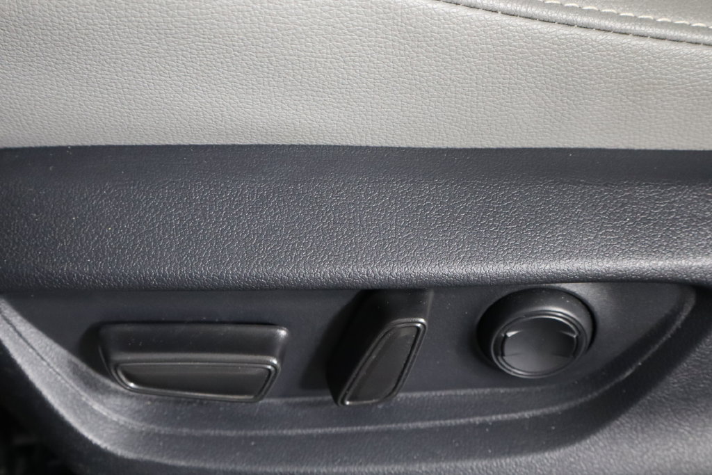 Used 2026 Toyota Camry SE FWD image 23