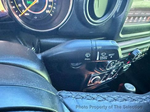 Used 2022 Jeep Gladiator Sport image 21